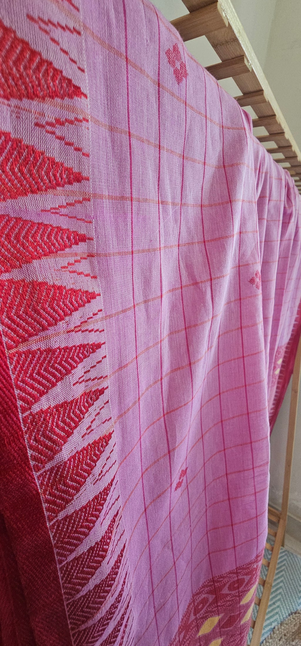 GULABI REET - Handloom Jamdani Khadi  Cotton