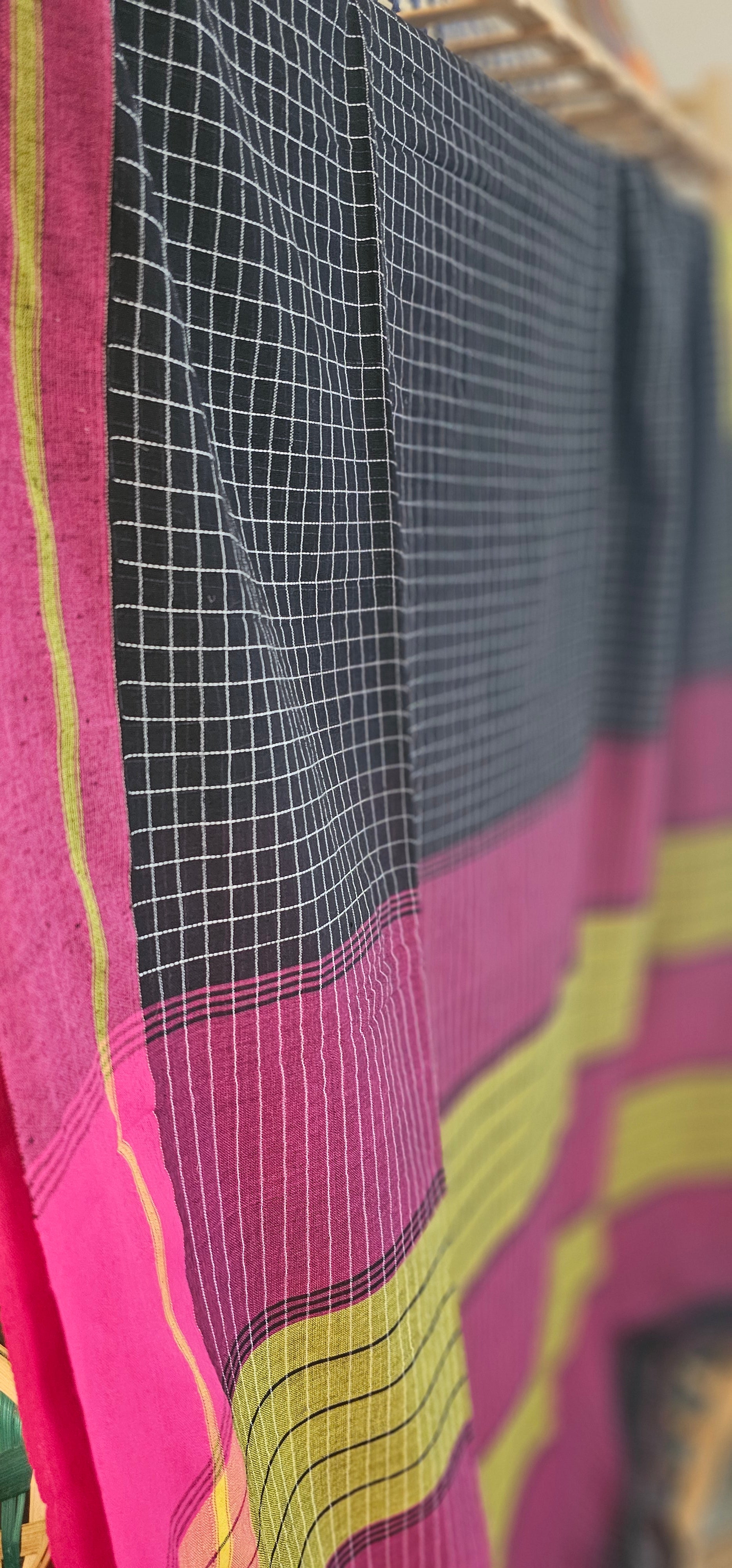 REKHA RANG -  Fine check weave, and vibrant Ganga Jamuna border