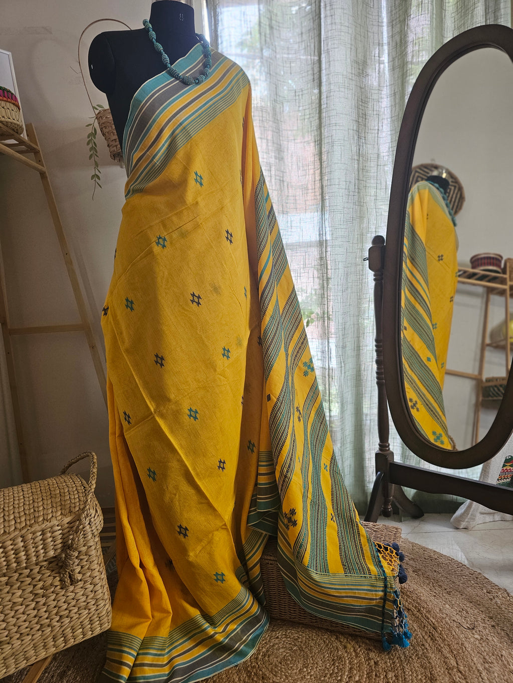 KANAK TAARA - Bhujodi Style Bengal Handloom