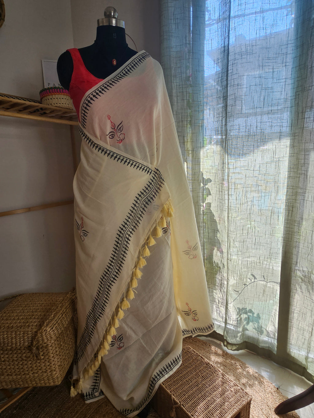 DEVI REKHA - Pure Handwoven Mulmul Saree