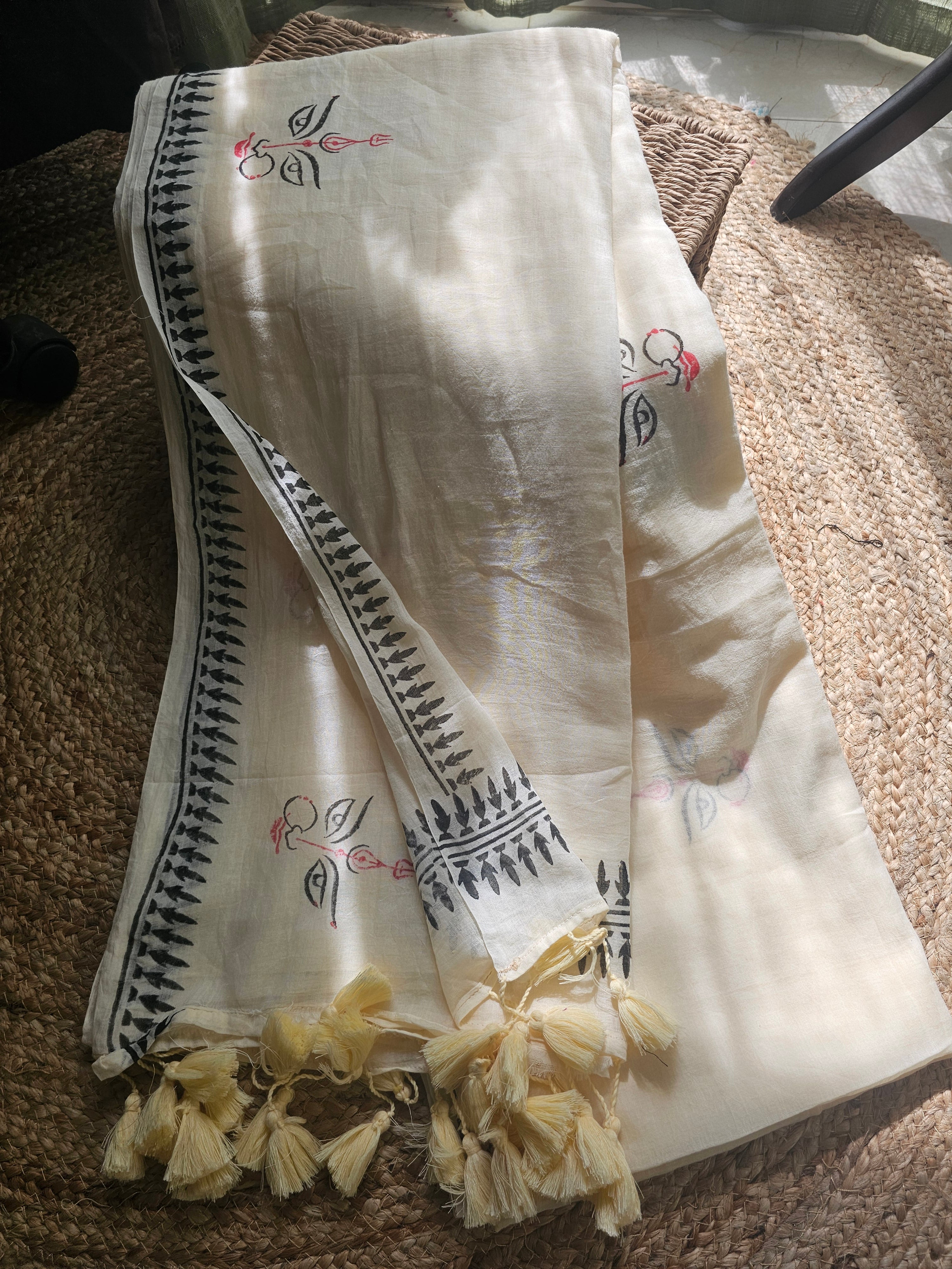 DEVI REKHA - Pure Handwoven Mulmul Saree