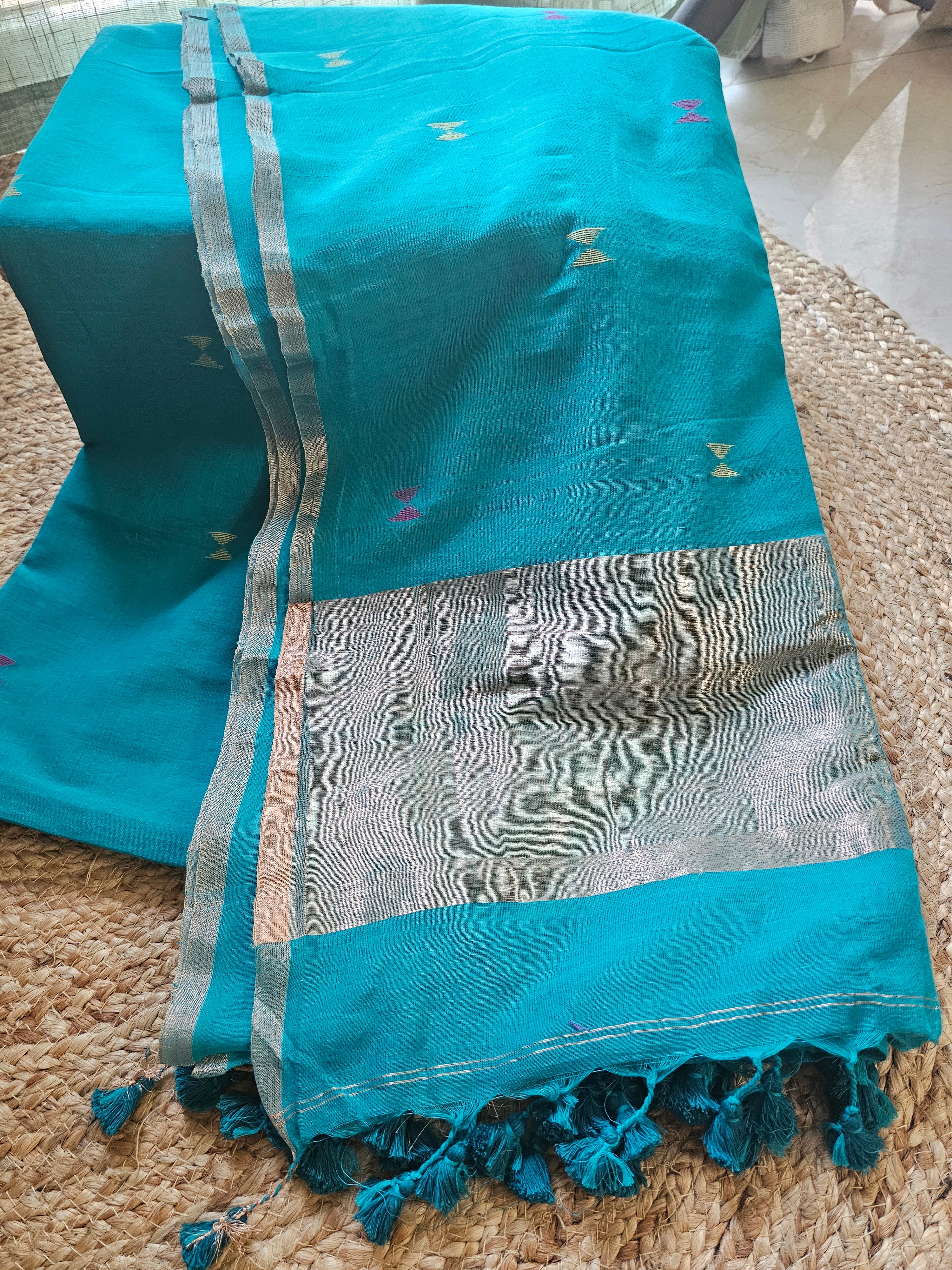 NEEL TAARA  - Woven in soft khadi cotton