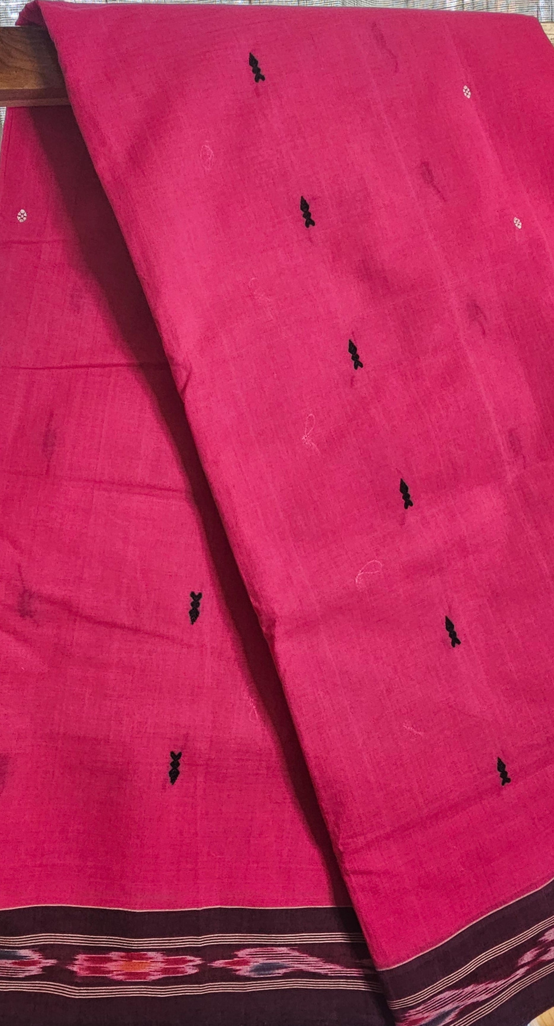 CHADHEI PINKA - Handcrafted Pittala cotton saree from Odisha