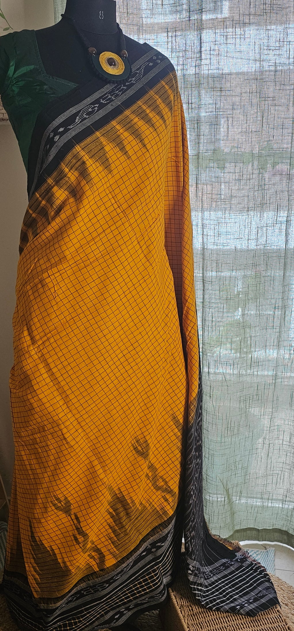 MRITTIKA MUSTRAD - Striking Khandua Daali Scot cotton saree