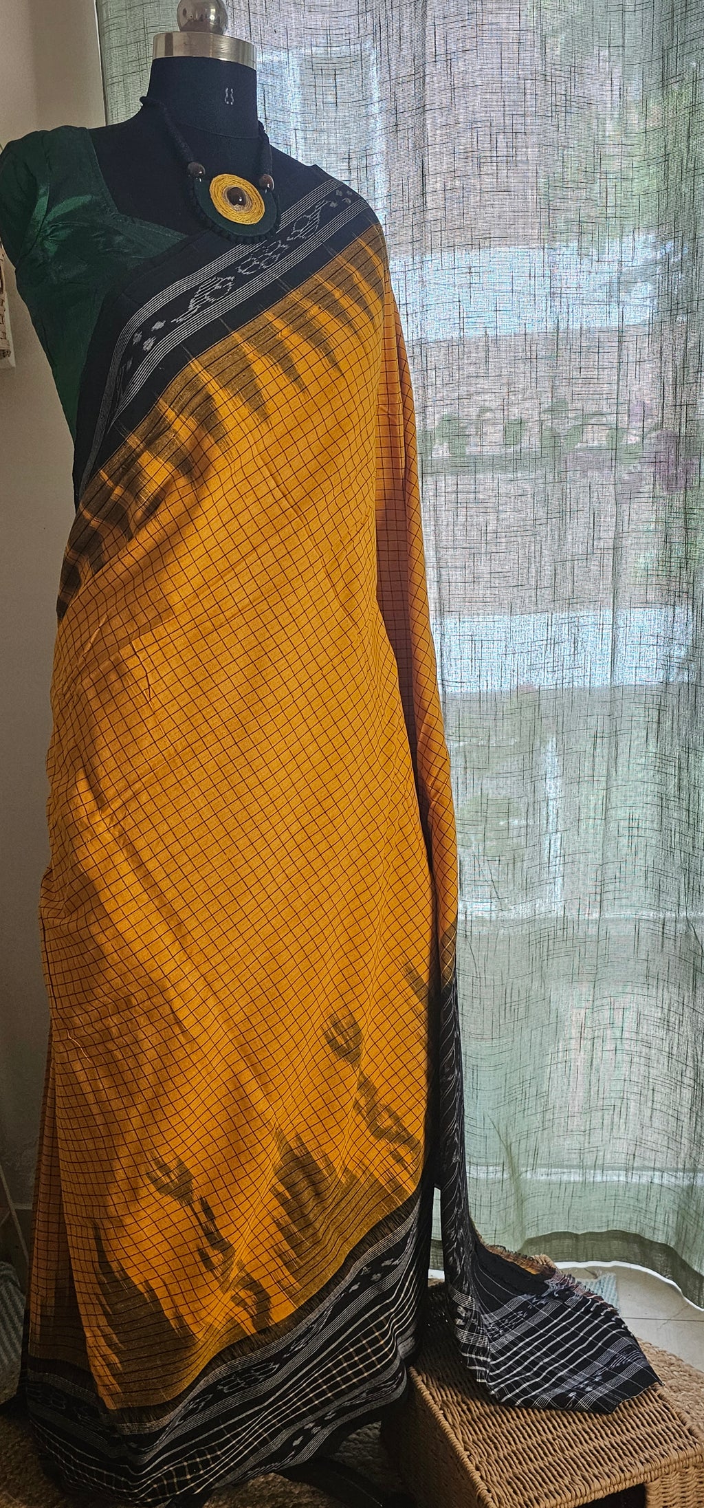 MRITTIKA MUSTRAD - Striking Khandua Daali Scot cotton saree