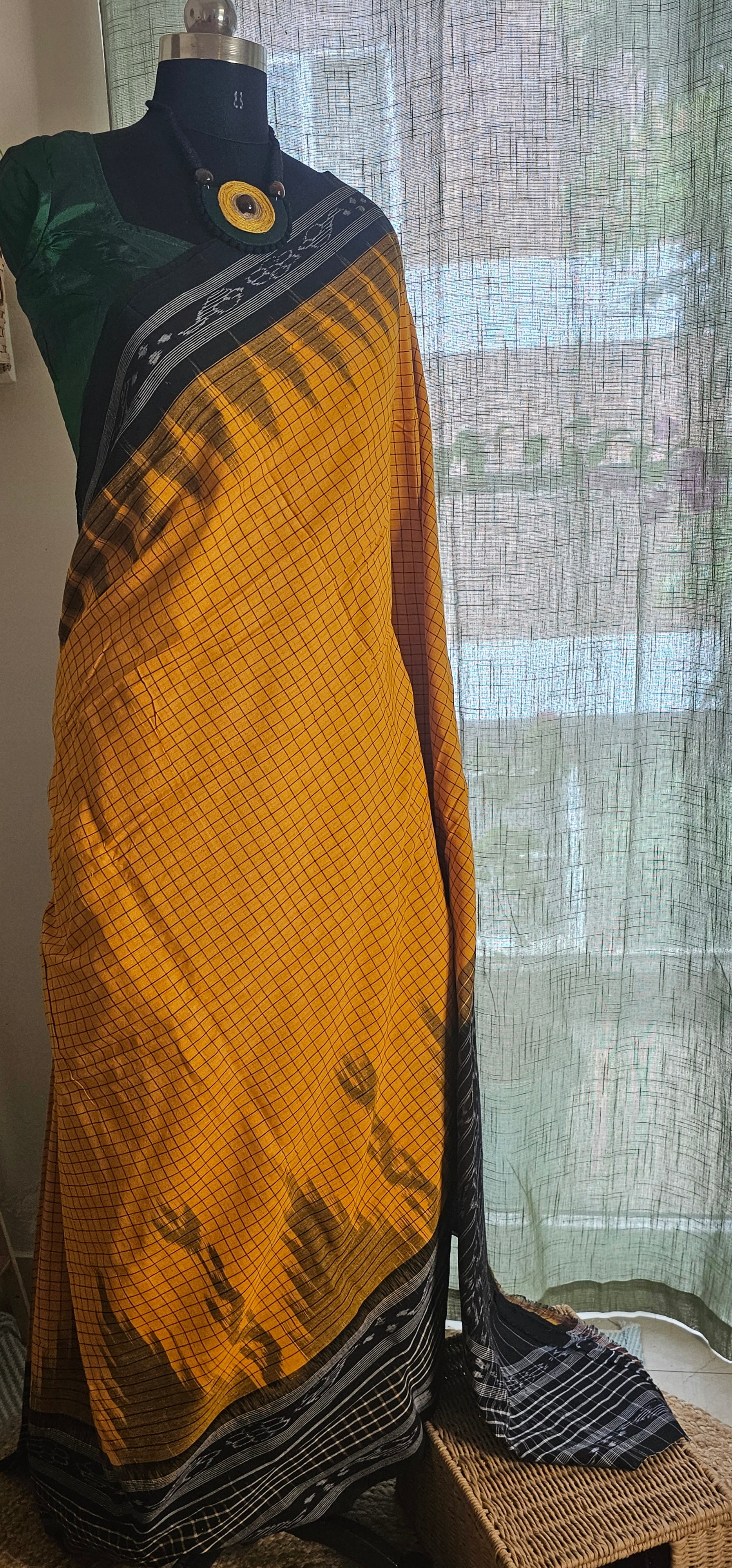 MRITTIKA MUSTRAD - Striking Khandua Daali Scot cotton saree