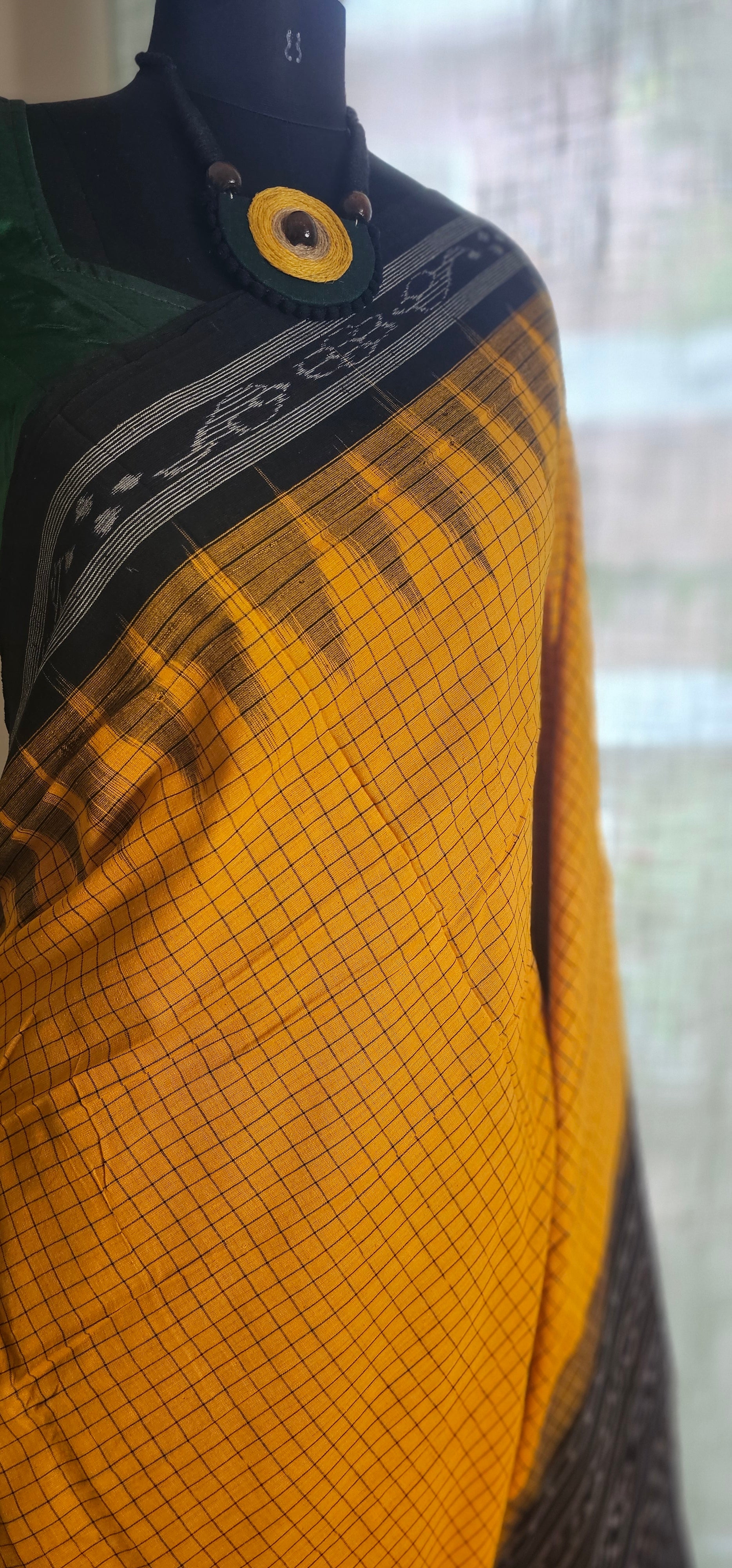 MRITTIKA MUSTRAD - Striking Khandua Daali Scot cotton saree