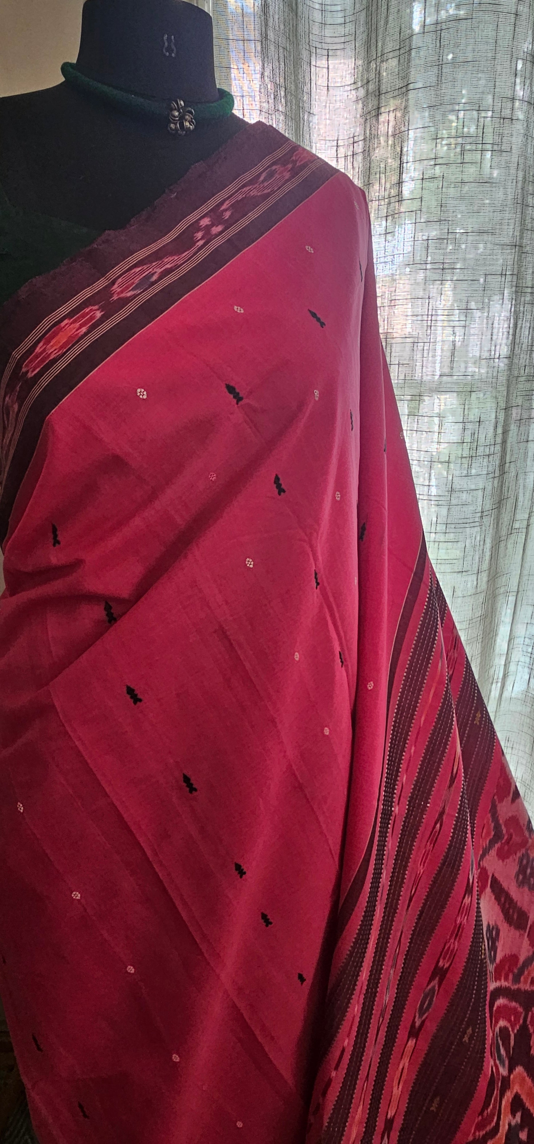 CHADHEI PINKA - Handcrafted Pittala cotton saree from Odisha