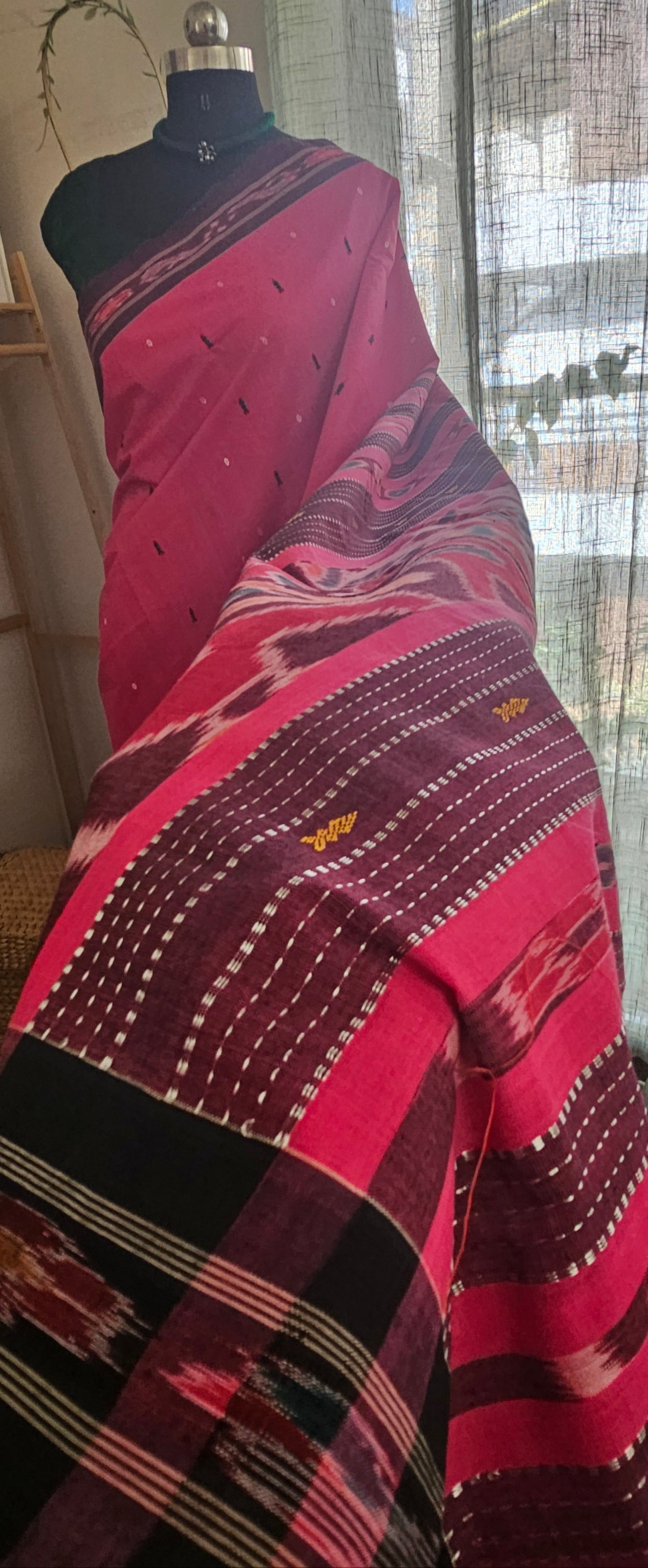CHADHEI PINKA - Handcrafted Pittala cotton saree from Odisha