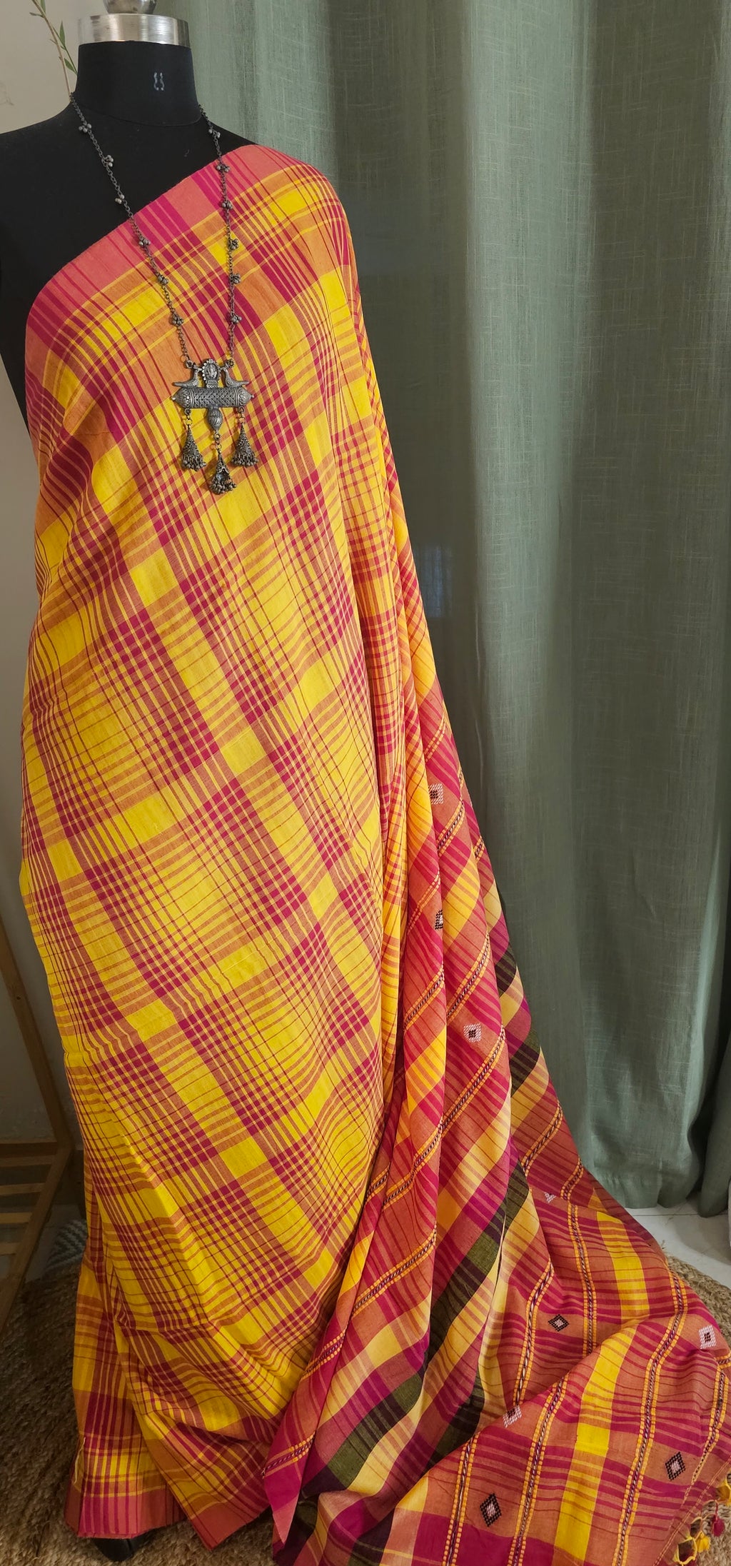 VARSHAA | Bhujodi-inspired weave Cotton Saree