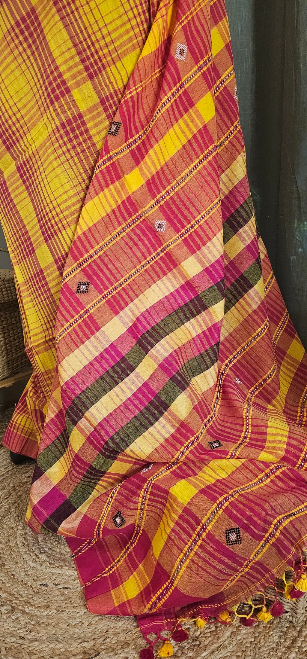 VARSHAA | Bhujodi-inspired weave Cotton Saree