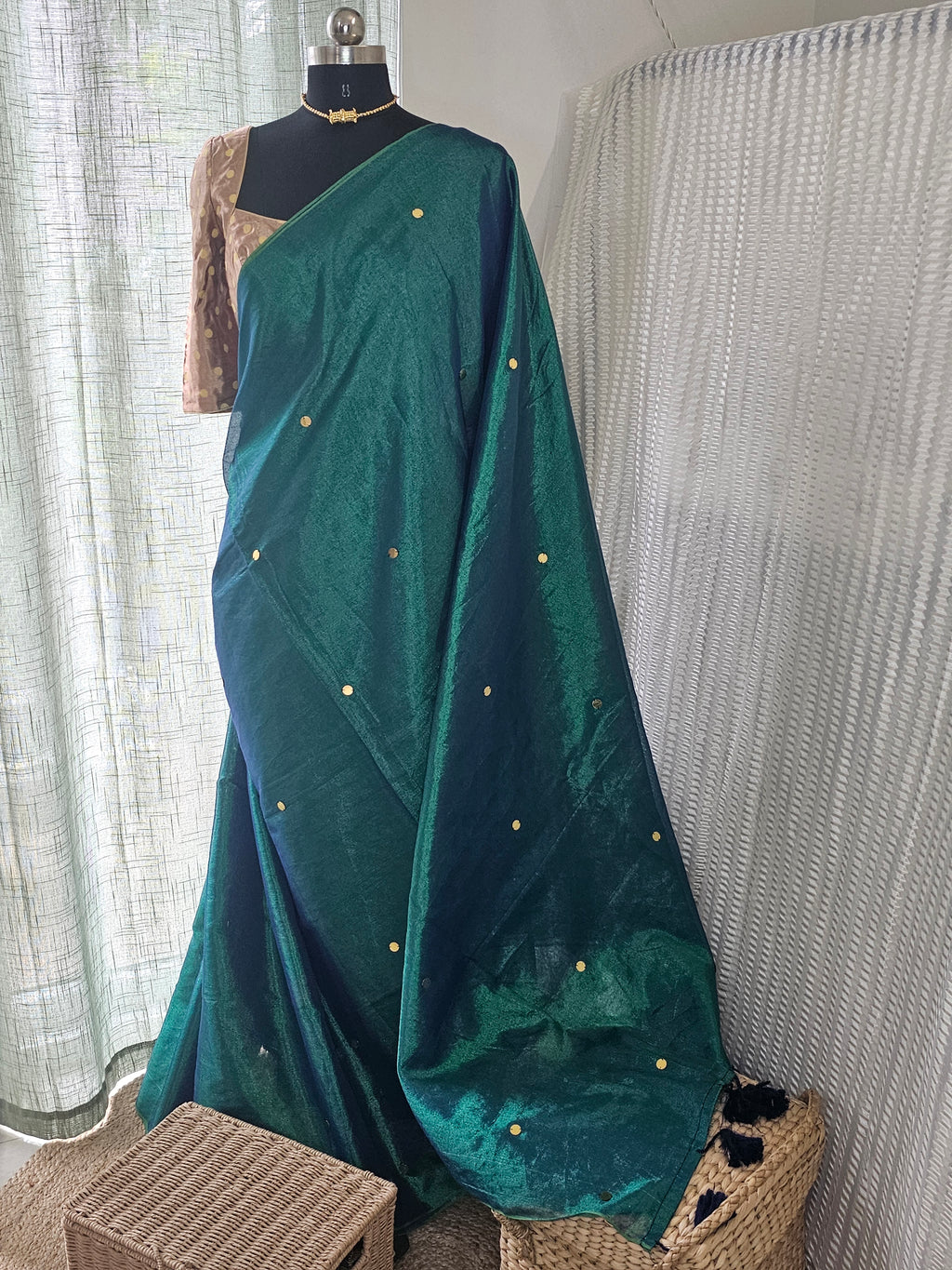 NEELAARIKA | Handloom Khadi Tissue Saree