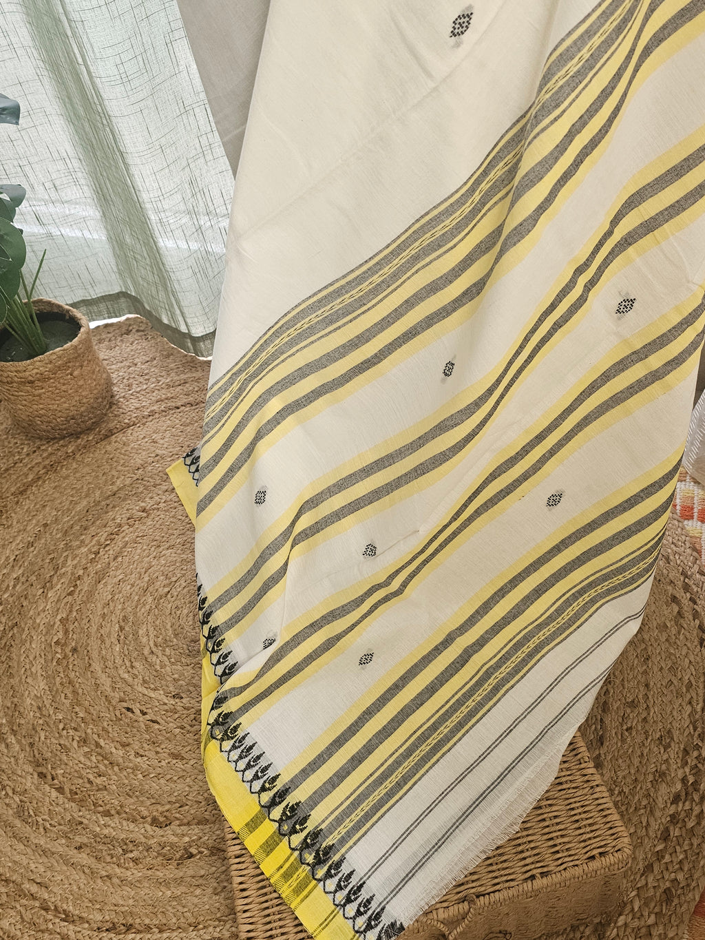 PONNOLI | Dhonekhali Handloom Cotton
