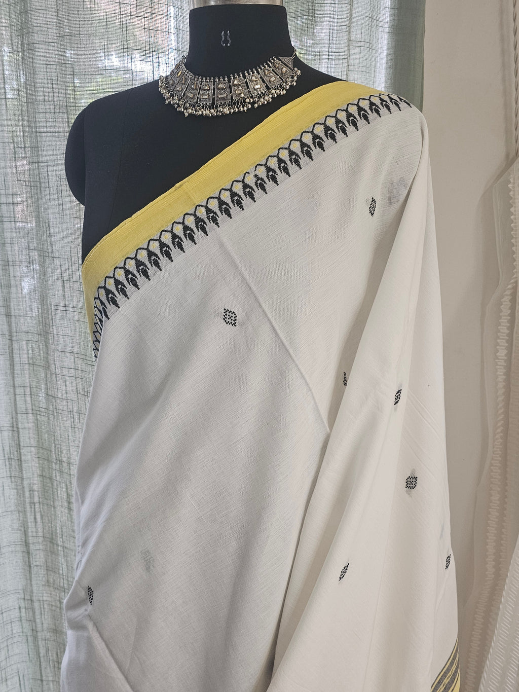 PONNOLI | Dhonekhali Handloom Cotton