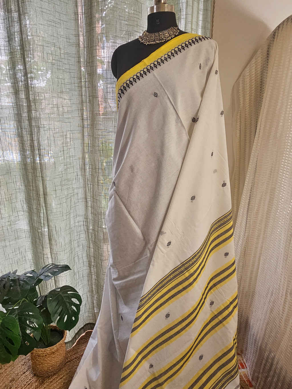 PONNOLI | Dhonekhali Handloom Cotton