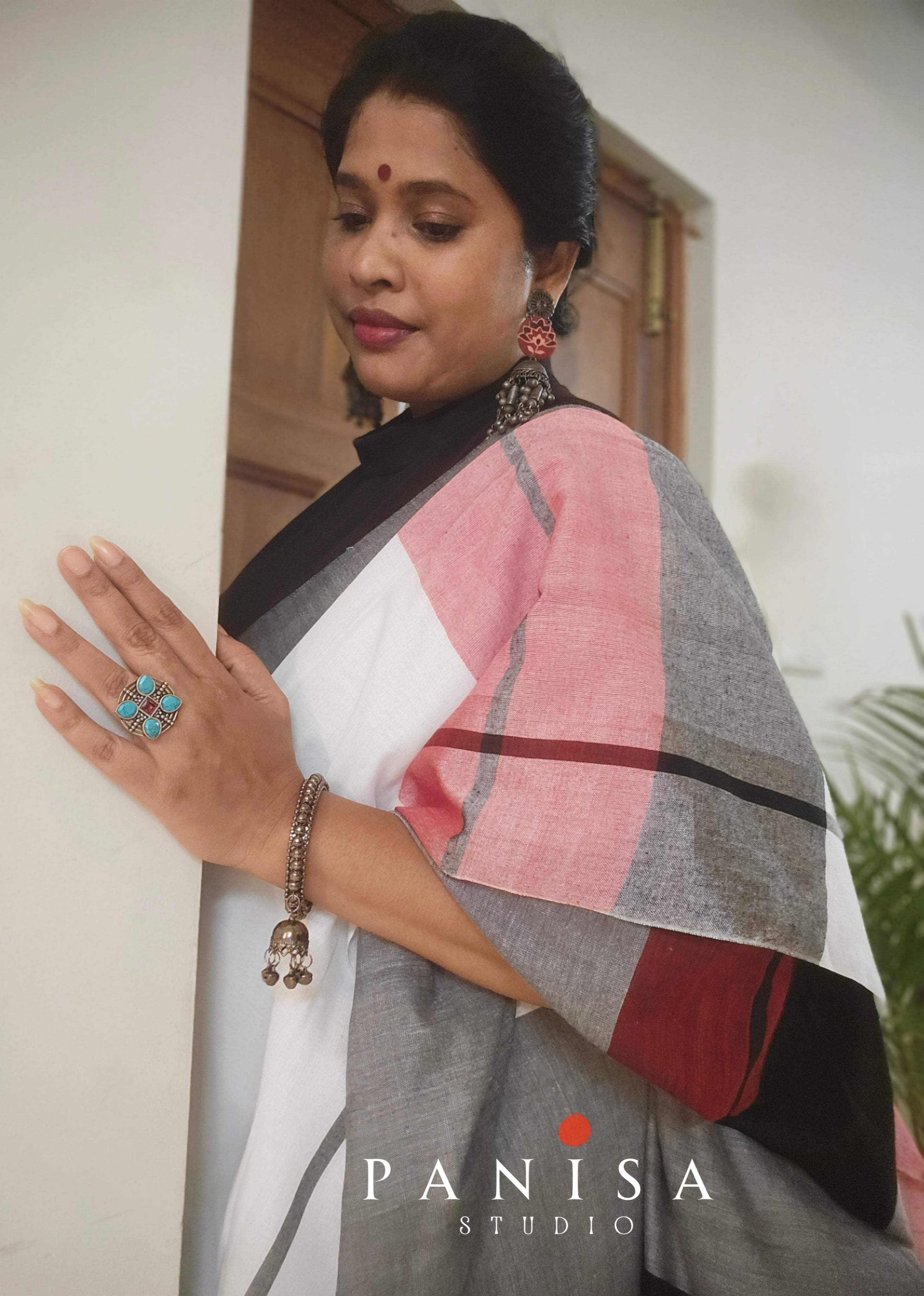 RUTVI - Authentic Bengal Handloom Khadi Cotton Saree