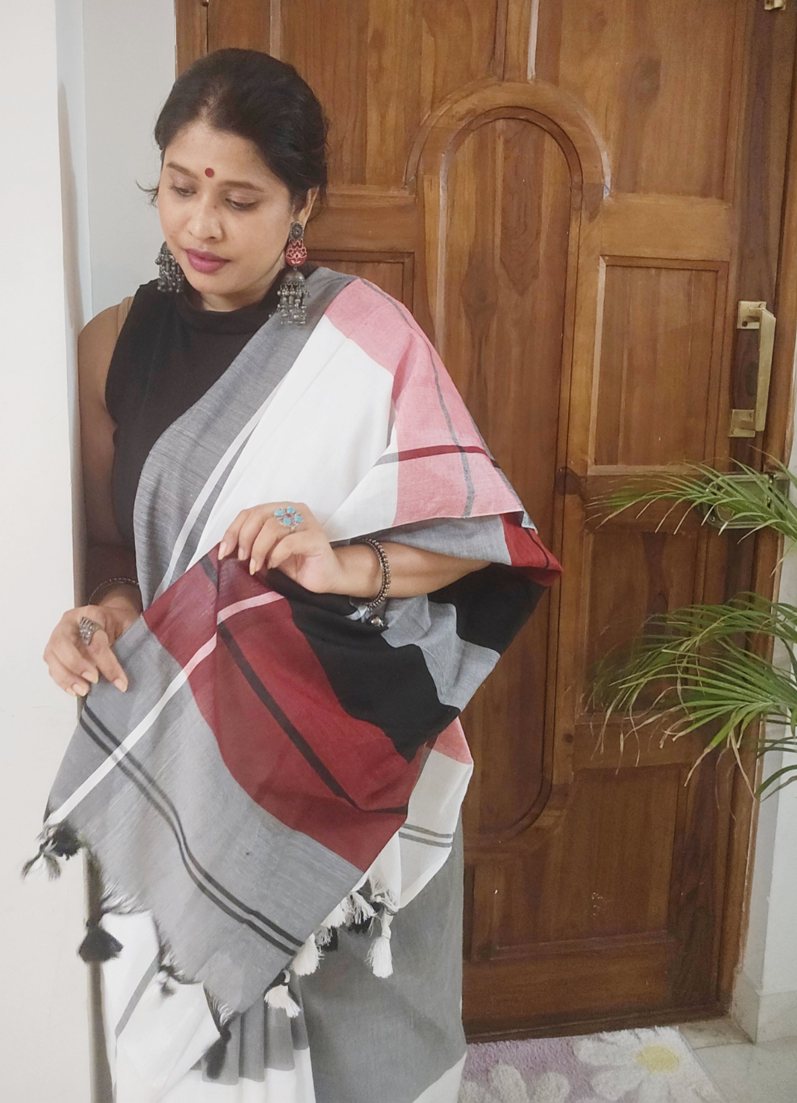 RUTVI - Authentic Bengal Handloom Khadi Cotton Saree